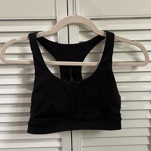 Lululemon invigorate Sports Bra Black Size 4